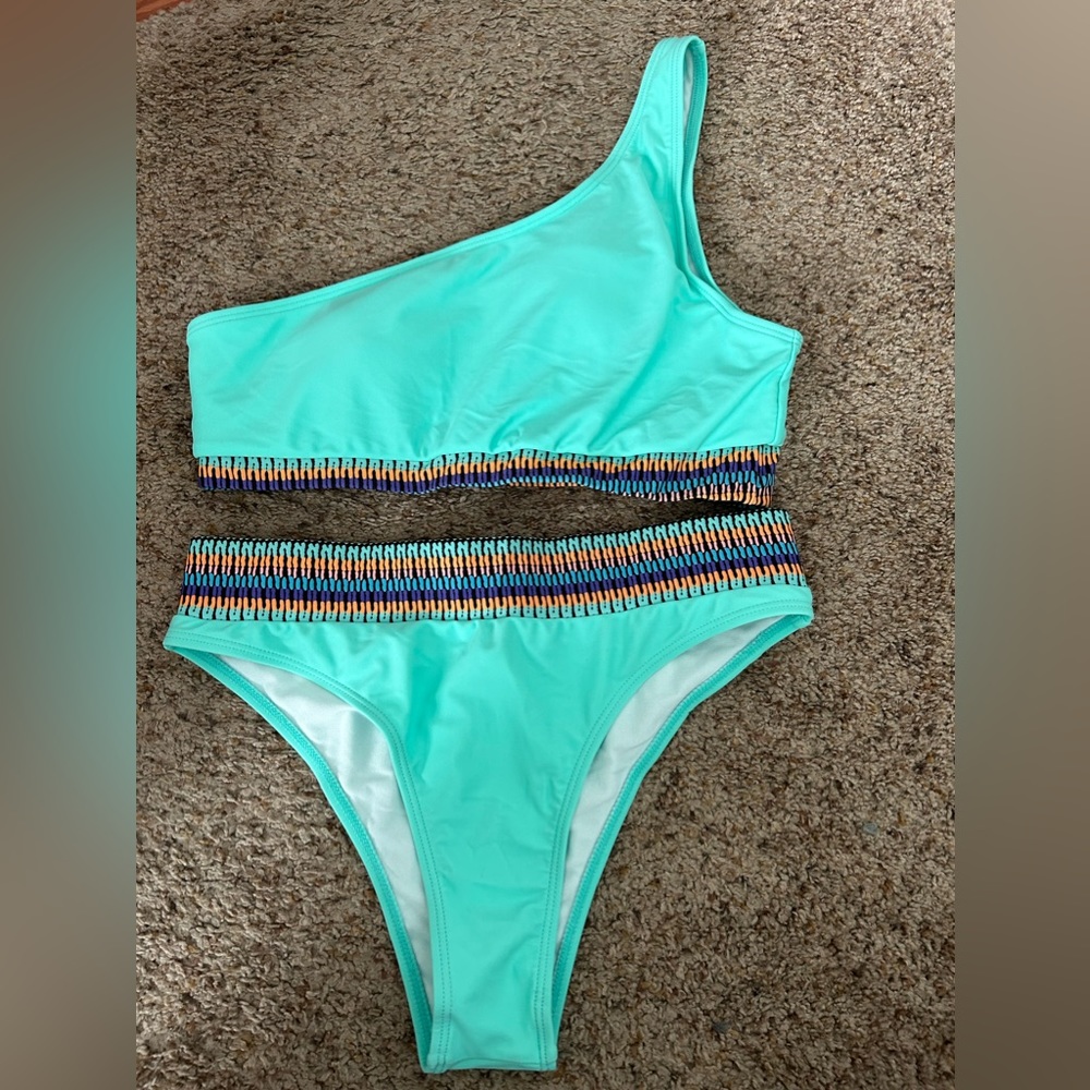 Women’s Bikini size L